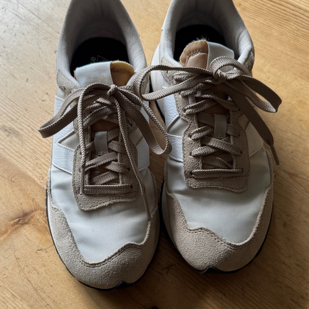 New Balance 237 size 8, great condition!